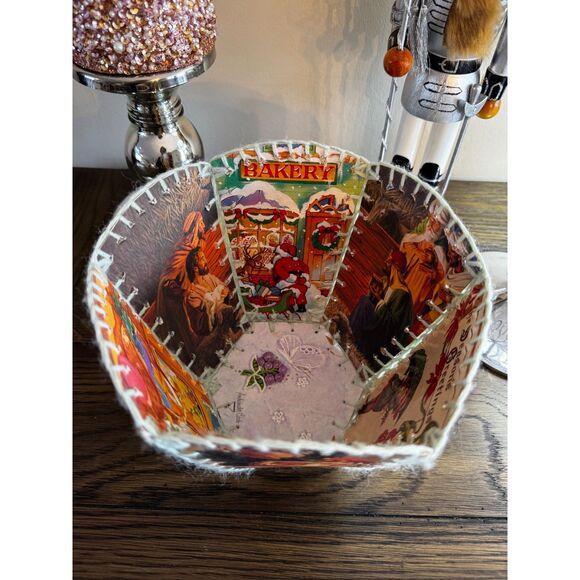 Vintage handmade crochet Christmas card basket, card bowl - Picture 2 of 6